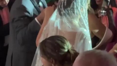 راغب علامة في طائرة خاصة لـ إحياء أكبر حفل زفاف